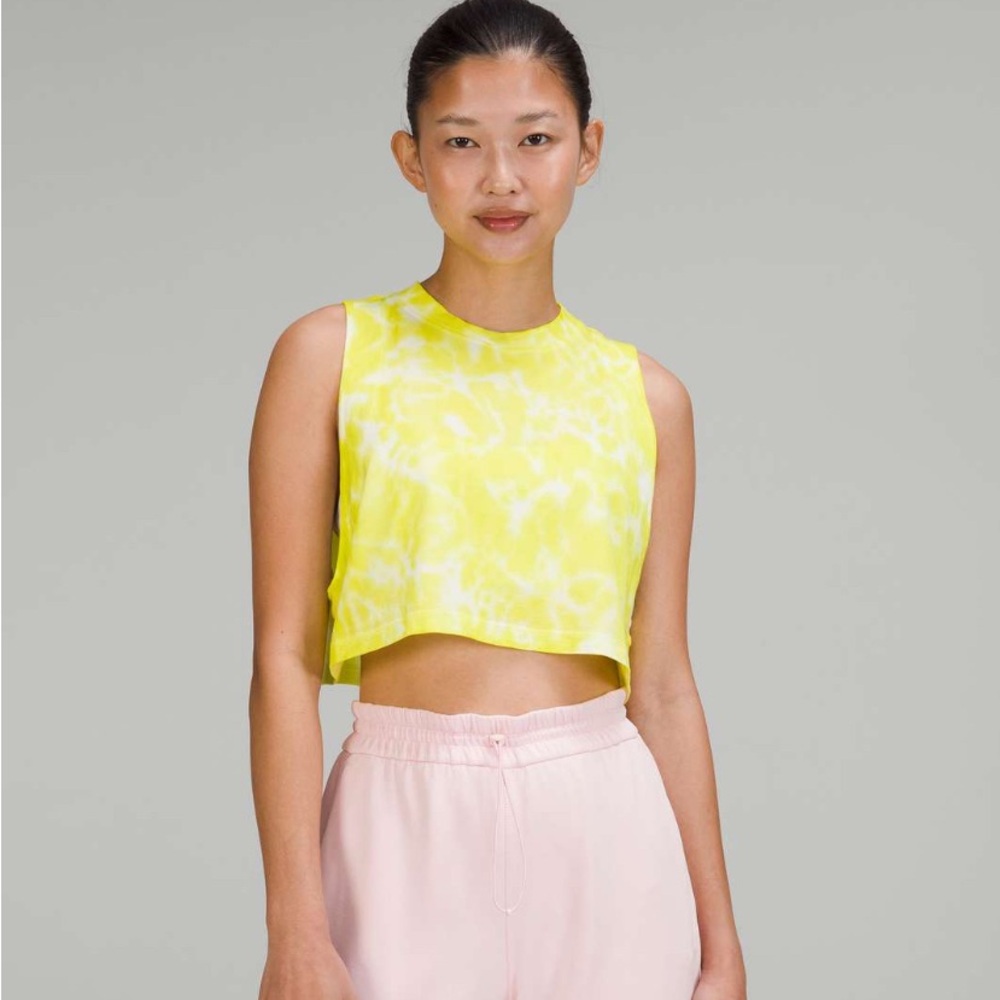 Rare Lululemon tie dye crop top!